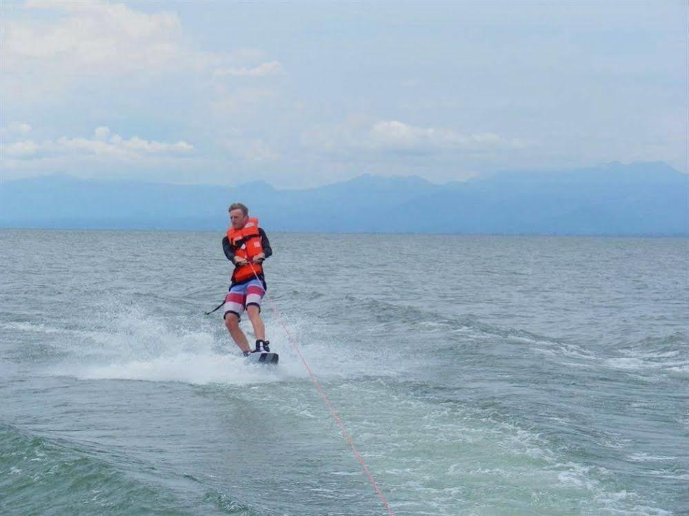 Blue Zebra Island Lodge Senga Экстерьер фото