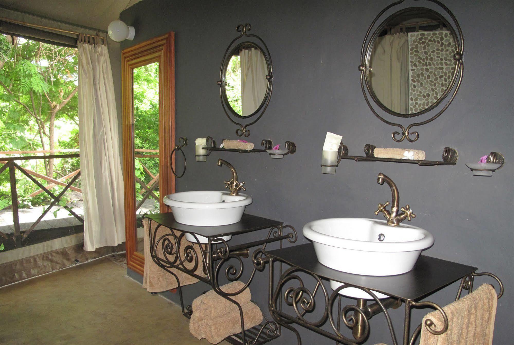 Blue Zebra Island Lodge Senga Экстерьер фото