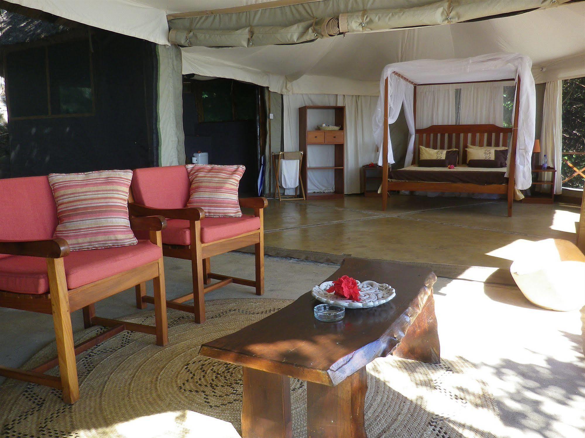 Blue Zebra Island Lodge Senga Экстерьер фото