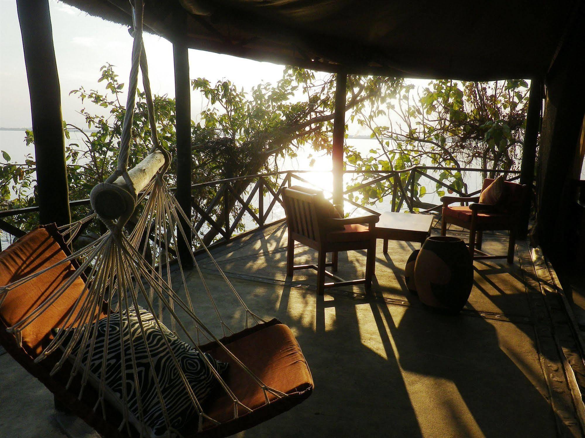 Blue Zebra Island Lodge Senga Экстерьер фото