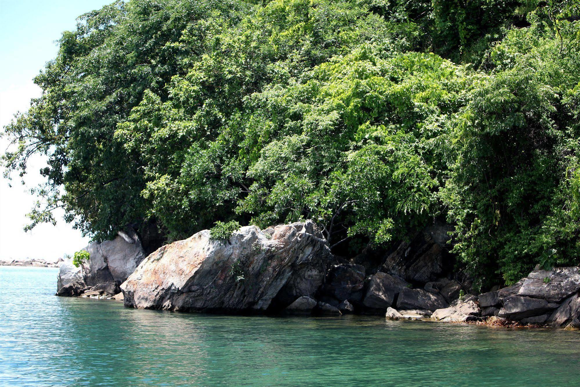 Blue Zebra Island Lodge Senga Экстерьер фото